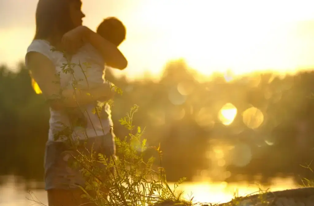 幼兒肌膚的守護神：嬰兒爽身粉的終極指南
